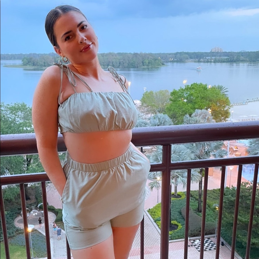 Two-Piece Set